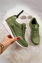 Mila - Zip-Up Sneakers