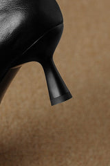 Veloura - Pointed Leather Pumps