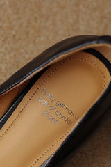Veloura - Pointed Leather Pumps