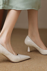 Veloura - Pointed Leather Pumps