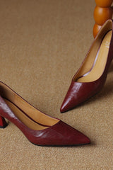 Veloura - Pointed Leather Pumps