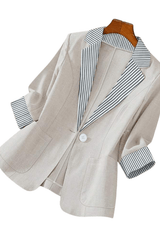 Elowyn – Chic Contrast Trim Blazer