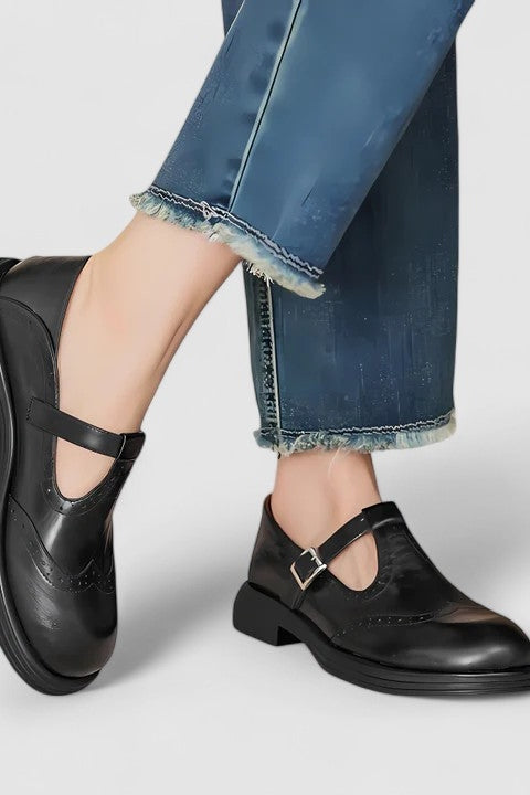 Classic Mary Jane Shoes - Black