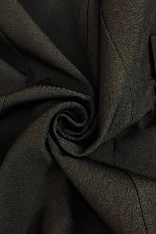 The Ravenna – Noir Power Suit
