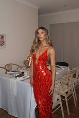 Nina – Timeless Draped Dress